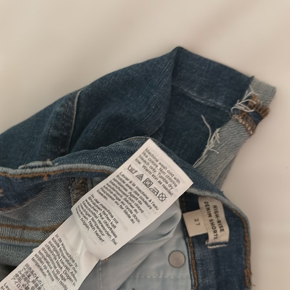 Madewell Women’s High Rise Cut Off Denim Shorts Button Fly Medium Wash Size 27 - Picture 9 of 10